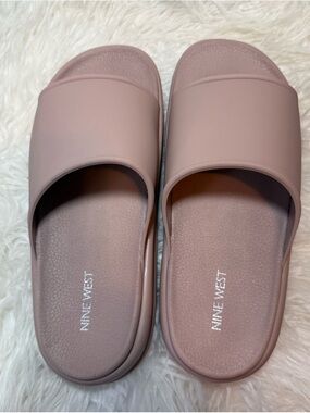 Nine West Dusty Pink Slide Sandals